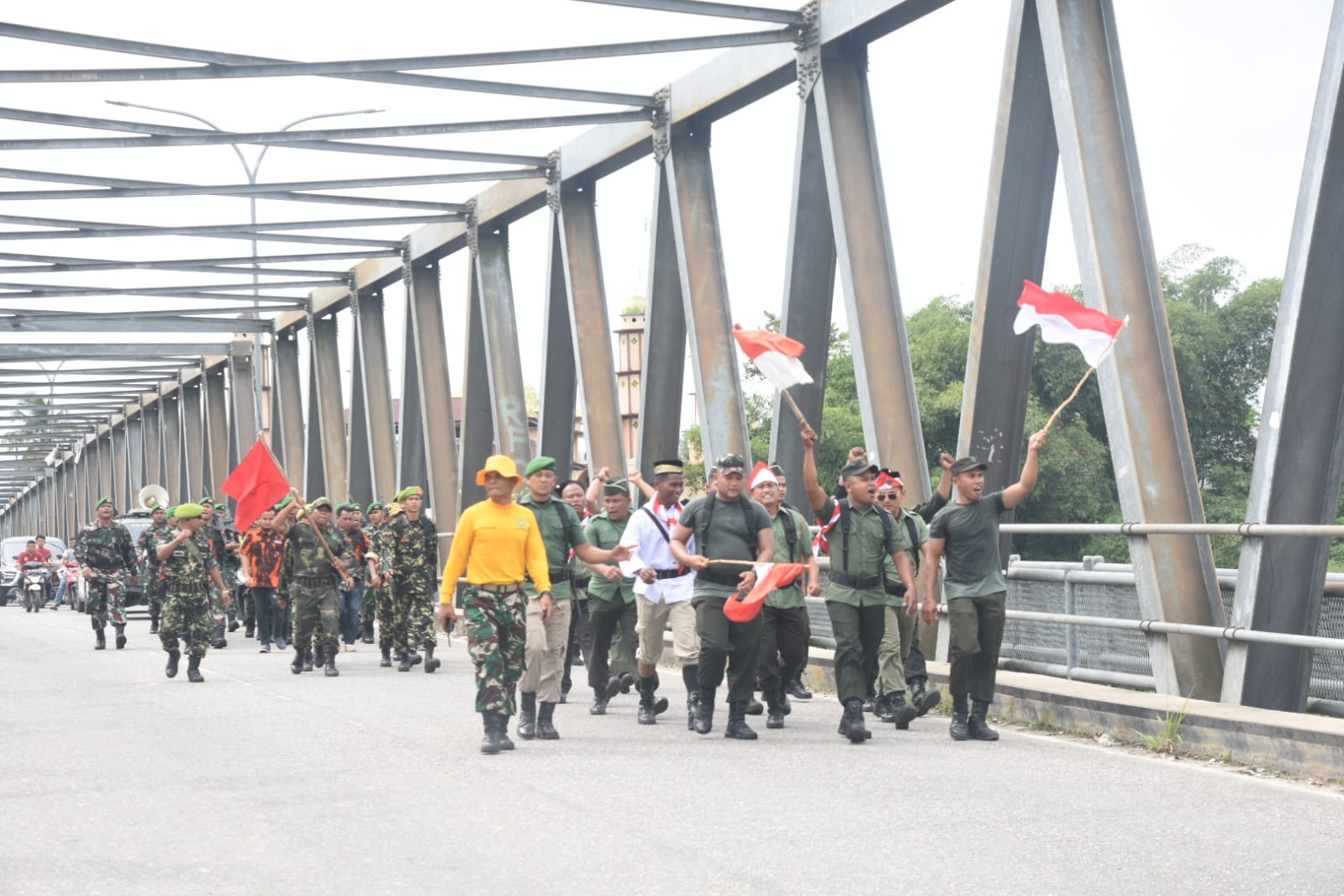 Korem 031 Wira Bima Lepas Pleton Napak Tilas Dalam Rangka Memperingati Hari Juang TNI AD Tahun 2023